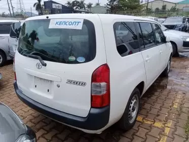 Toyota Succeed