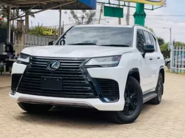 Lexus LX 600