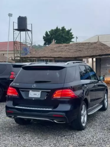 Mercedes-Benz GLE 350