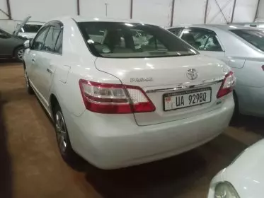Toyota Premio