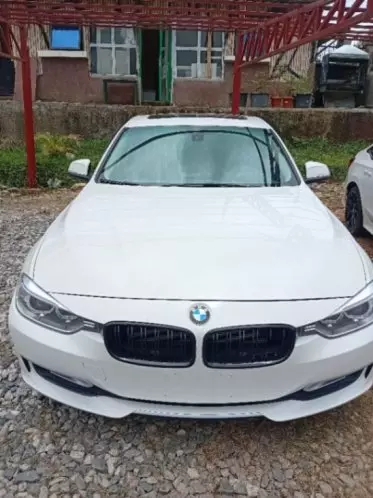 BMW 320i