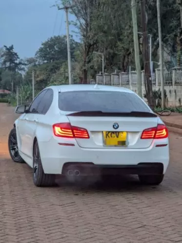 BMW 523I