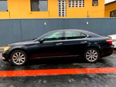 Lexus LS 460