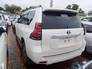 Toyota Landcruiser Prado