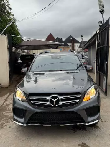 Mercedes-Benz GLE 350