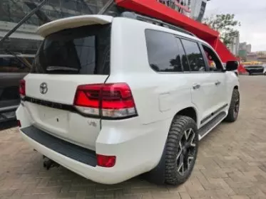 Toyota Landcruiser ZX