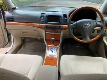Toyota Premio
