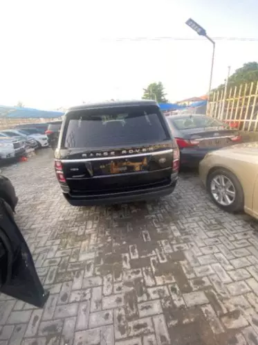 RANGE ROVER HSE LR4