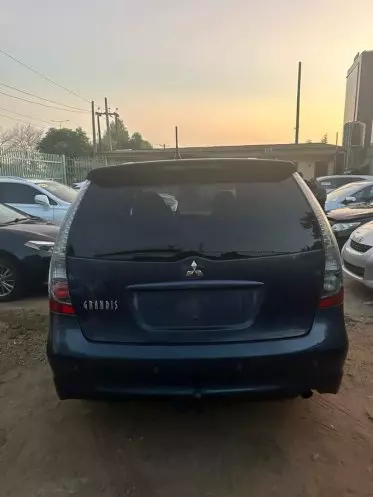 Mitsubishi Grandis