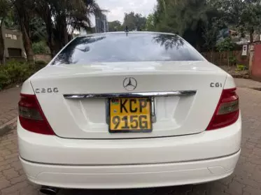 Mercedes-Benz C 200