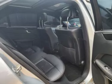 Mercedes-Benz E250