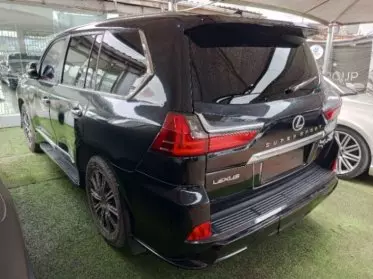 Lexus LX 570