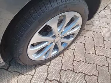 Mercedes-Benz E 400