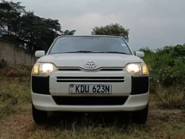 Toyota Succeed 