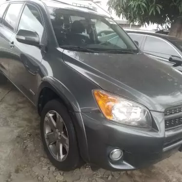 Toyota RAV 4