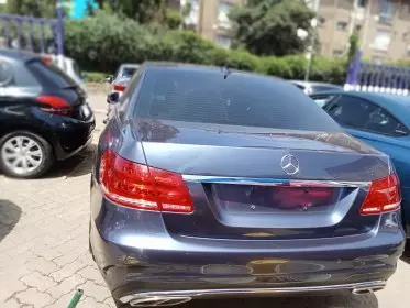 Mercedes-Benz E 250