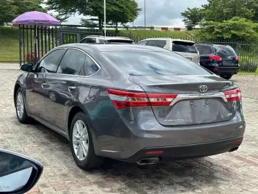 Toyota Avalon