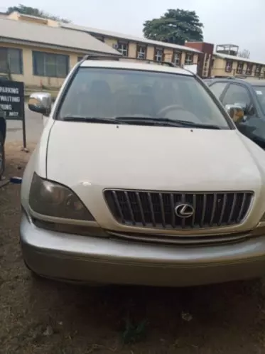 Lexus RX 300