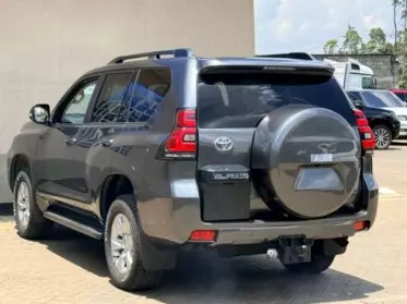 Toyota Land Cruiser VX