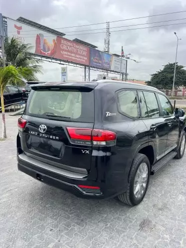 Toyota Land Cruiser VX