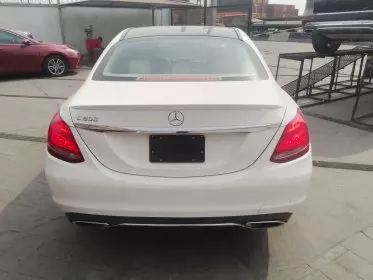 Mercedes-Benz C 300