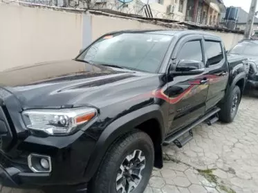 Toyota Tacoma