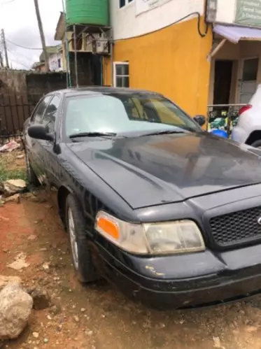 Ford Crown