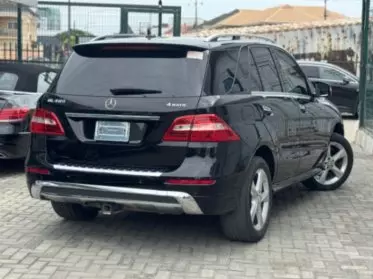 Mercedes-Benz ML 400