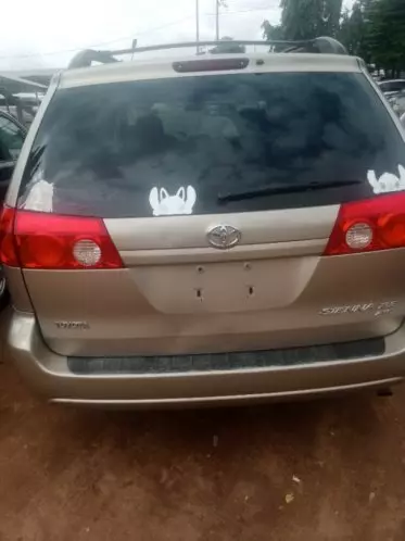 Toyota Sienna