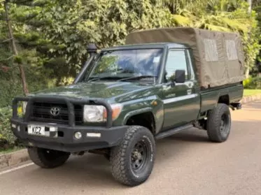 Toyota Land Cruiser Pick Up