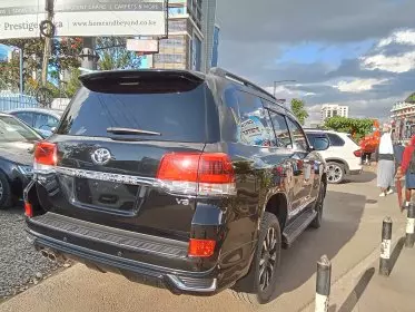 Toyota Landcruiser Prado