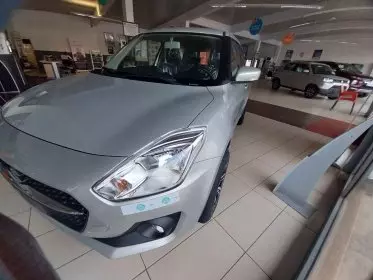 SUZUKI Swift GLX