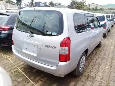 Toyota Succeed