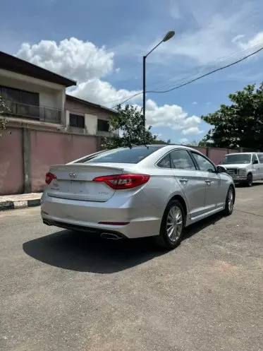 Hyundai SONATA 2,0L BVA GL