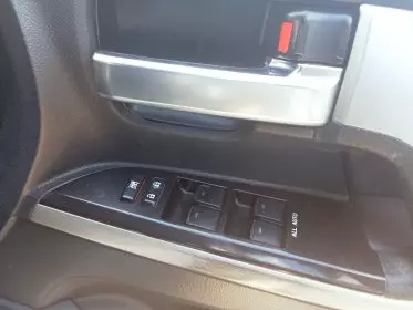 Toyota Land Cruiser V8