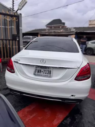 Mercedes-Benz C 300