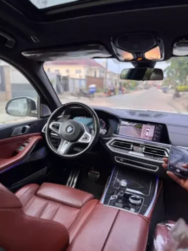 BMW X7
