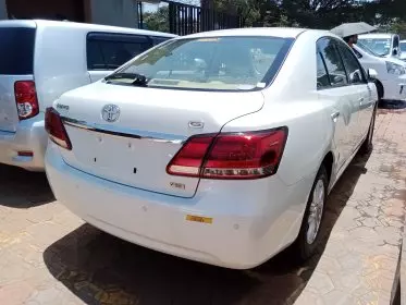 Toyota Premio