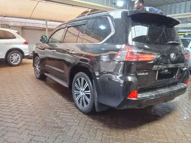Lexus LX 570