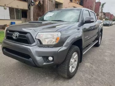 Toyota Tacoma