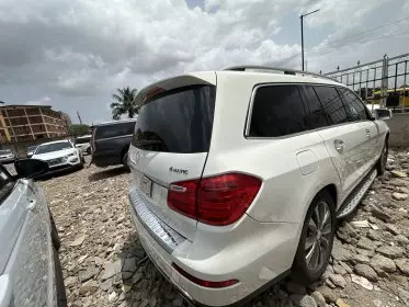 Mercedes-Benz 450