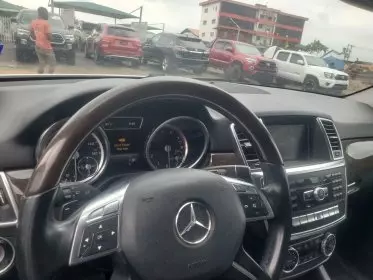 Mercedes-Benz ML 350