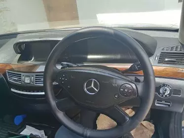 Mercedes-Benz S 300