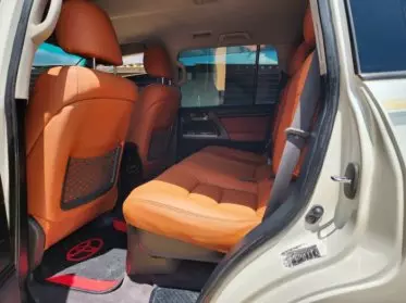 Toyota Land Cruiser V8