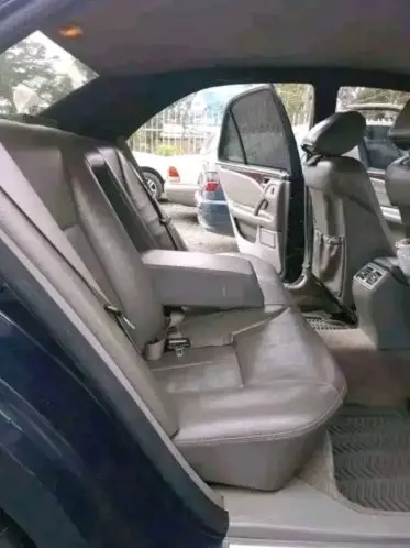 Mercedes-Benz E200