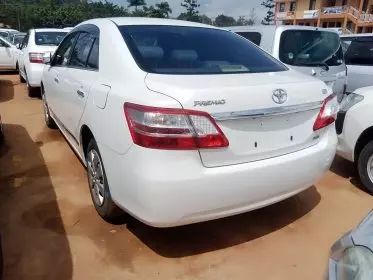 Toyota Premio