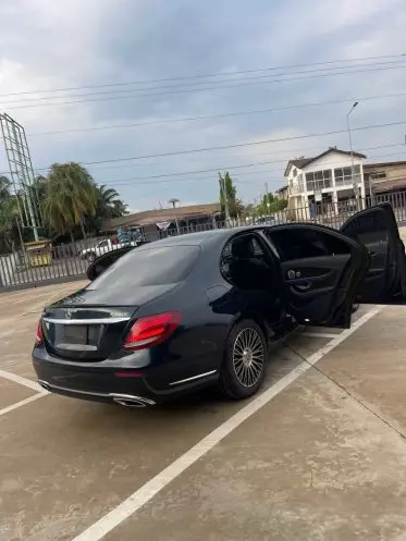 Mercedes-Benz E 300
