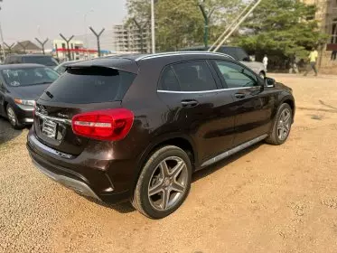 Mercedes-Benz GLA 250