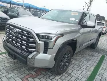 Toyota Tundra