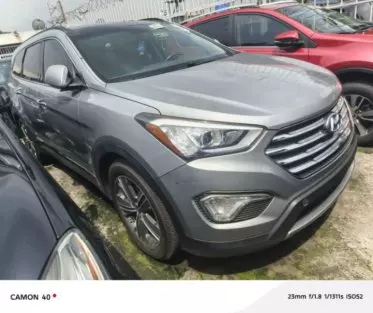 Hyundai SANTA GL